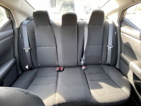 Used 2025 Nissan Sentra S image 36