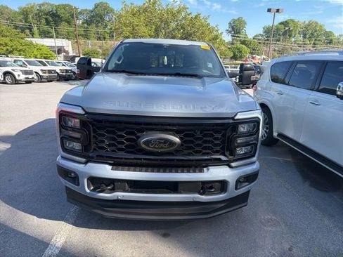 Used 2025 Ford F350 Lariat w/ Lariat Ultimate Package image 4