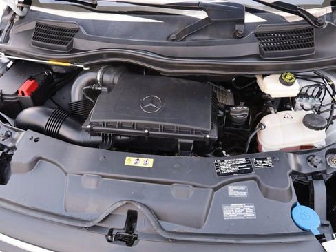 Used 2023 Mercedes-Benz Metris Passenger image 24