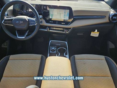 New 2026 Chevrolet Equinox ACTIV w/ Convenience Package III FWD image 12