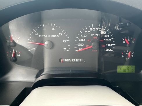 Used 2005 Ford F150 XLT image 21