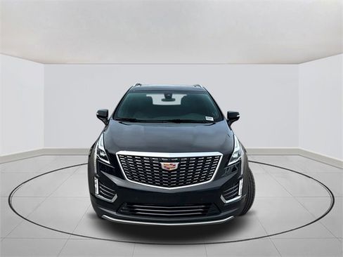 New 2025 Cadillac XT5 Premium Luxury image 2