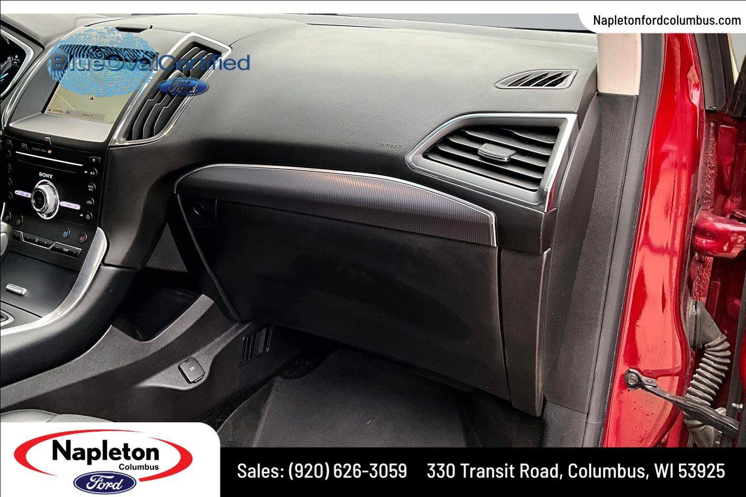 Used 2018 Ford Edge Titanium w/ Equipment Group 302A FWD image 18