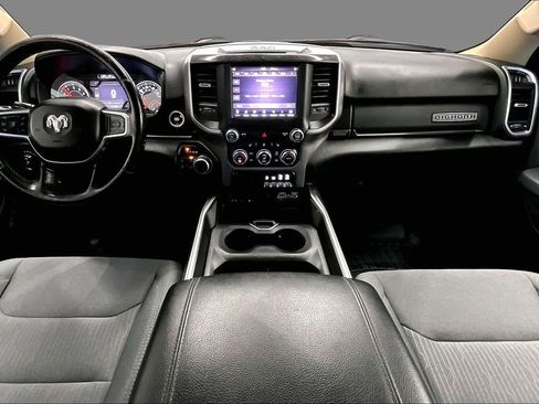 Used 2019 RAM 1500 Big Horn AWD/4WD image 9