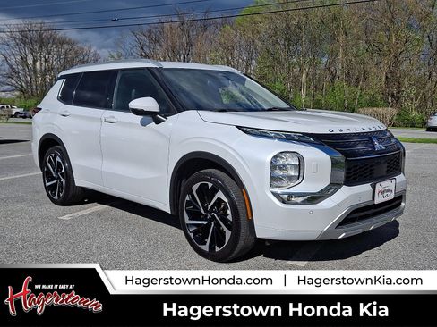 Used 2024 Mitsubishi Outlander SEL AWD/4WD image 1