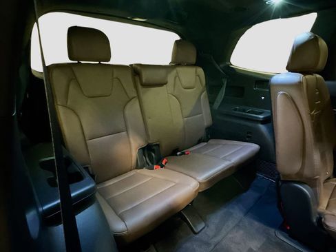 Used 2020 Kia Telluride SX w/ SX Prestige Package image 37