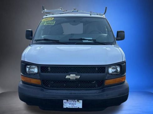 Used 2015 Chevrolet Express 2500 RWD image 2