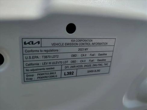 Used 2023 Kia Telluride LX image 27