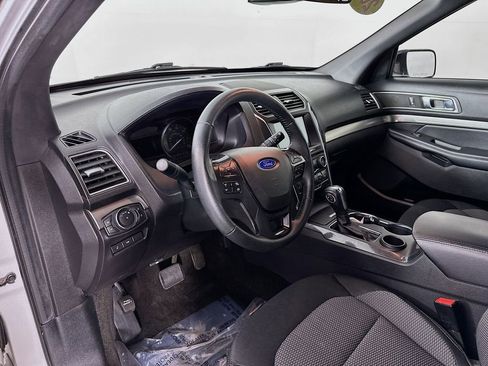 Used 2018 Ford Explorer XLT w/ Equipment Group 201A image 14