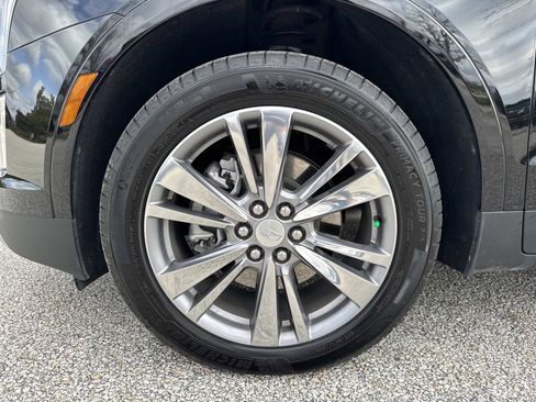 Certified 2025 Cadillac XT5 Premium Luxury image 10