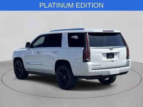 Used 2020 Cadillac Escalade Platinum AWD/4WD image 3