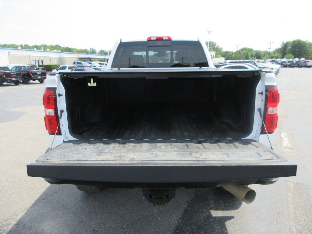Used 2019 GMC Sierra 2500 Denali w/ Duramax Plus Package AWD/4WD image 10