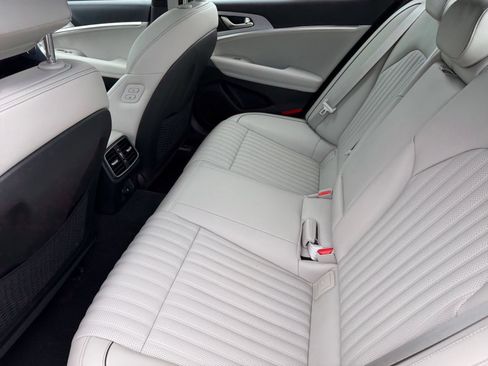 Used 2023 Genesis G70 2.0T w/ Sport Prestige Package AWD/4WD image 14
