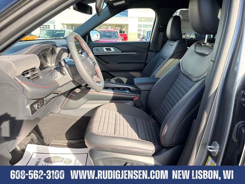 New 2026 Ford Explorer ST-Line w/ ST-Line Street Pack AWD/4WD image 9