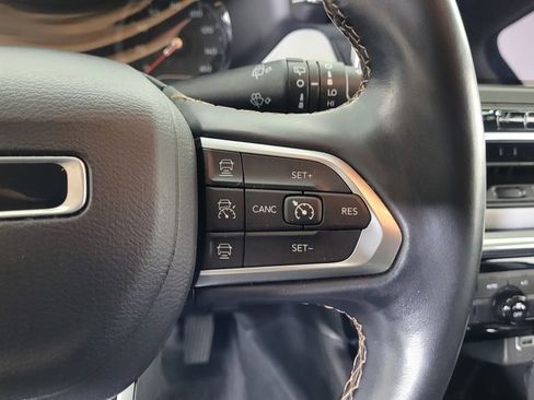 Used 2022 Jeep Compass Limited image 19