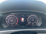 Used 2018 Volkswagen Tiguan SEL Premium w/ R-Line Package image 4