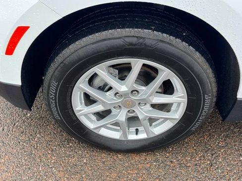 Used 2024 Chevrolet Equinox LT w/ LPO, Floor Liner Package AWD/4WD image 8