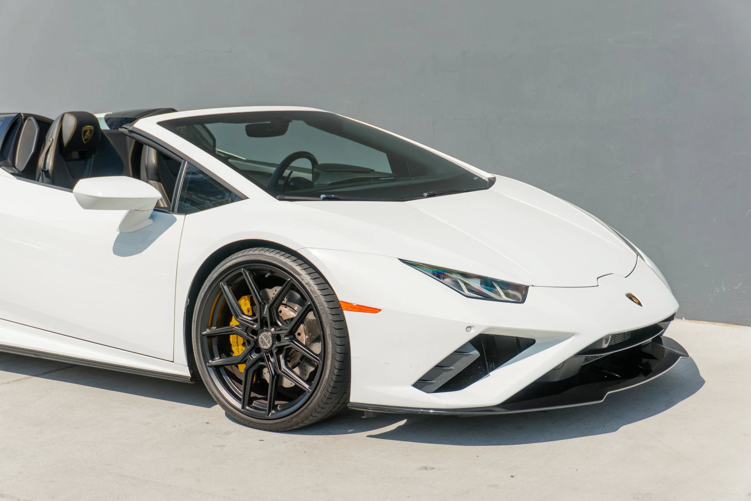 Used 2021 Lamborghini Huracan EVO RWD image 38
