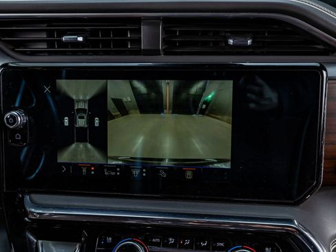 Used 2024 GMC Sierra 2500 Denali Ultimate image 26