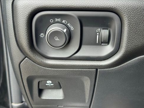 Used 2025 RAM 1500 Tradesman AWD/4WD image 20