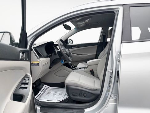 Used 2018 Hyundai Tucson SEL image 12
