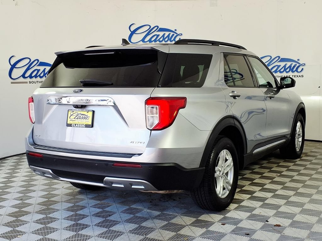 Used 2023 Ford Explorer XLT w/ Equipment Group 202A AWD/4WD image 6