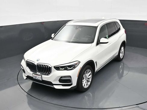 Used 2019 BMW X5 xDrive40i w/ Convenience Package AWD/4WD image 16