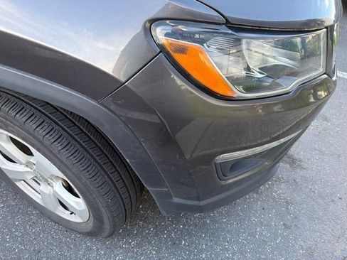 Used 2021 Jeep Compass Latitude w/ Sun and Sound Group AWD/4WD image 10