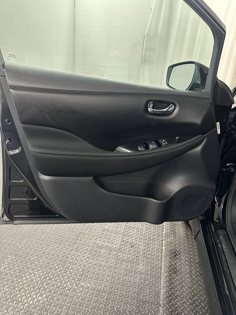 Used 2023 Nissan Leaf SV Plus FWD image 8