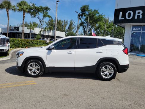 Used 2020 GMC Terrain SLE FWD image 8