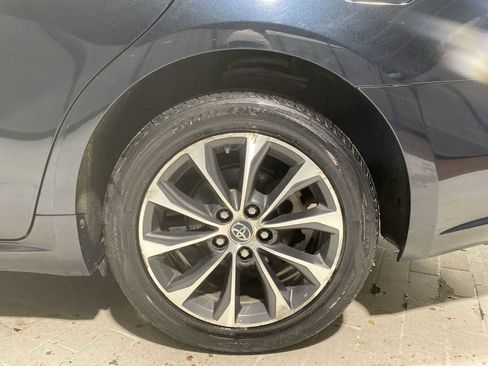 Used 2016 Toyota Avalon XLE Plus image 8