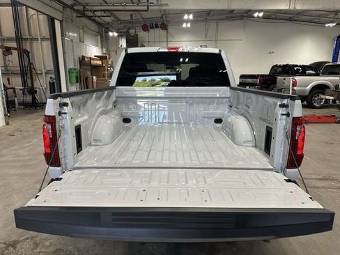 New 2026 Ford F150 XLT w/ XLT Black Appearance Package AWD/4WD image 23