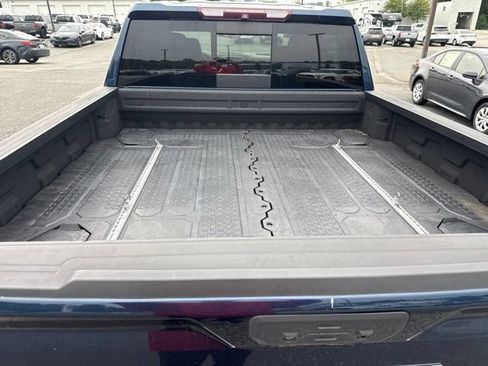 Used 2019 GMC Sierra 1500 AT4 w/ Off Road Performance Package AWD/4WD image 5