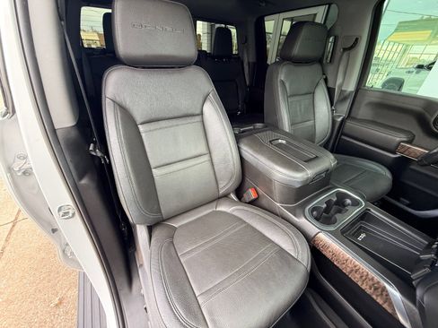 Used 2019 GMC Sierra 1500 Denali w/ Denali Ultimate Package image 35