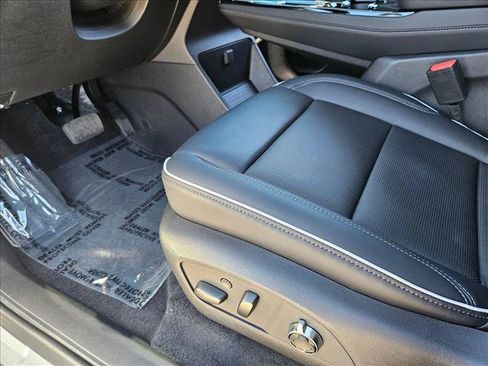 New 2026 Buick Enclave Avenir w/ Super Cruise Package image 4