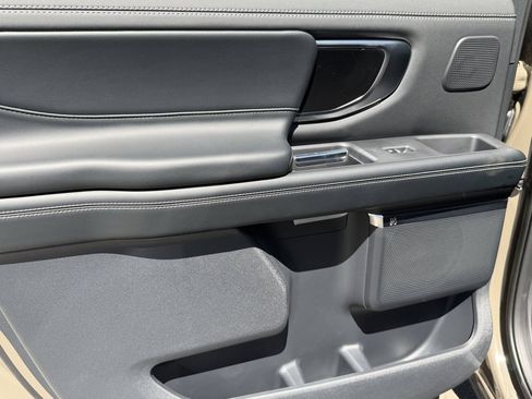 New 2026 Ford Expedition Max Platinum w/ Stealth Performance Package AWD/4WD image 21