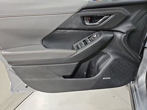 Certified 2025 Subaru Crosstrek 2.5i Limited w/ Popular Package #4A AWD/4WD image 12