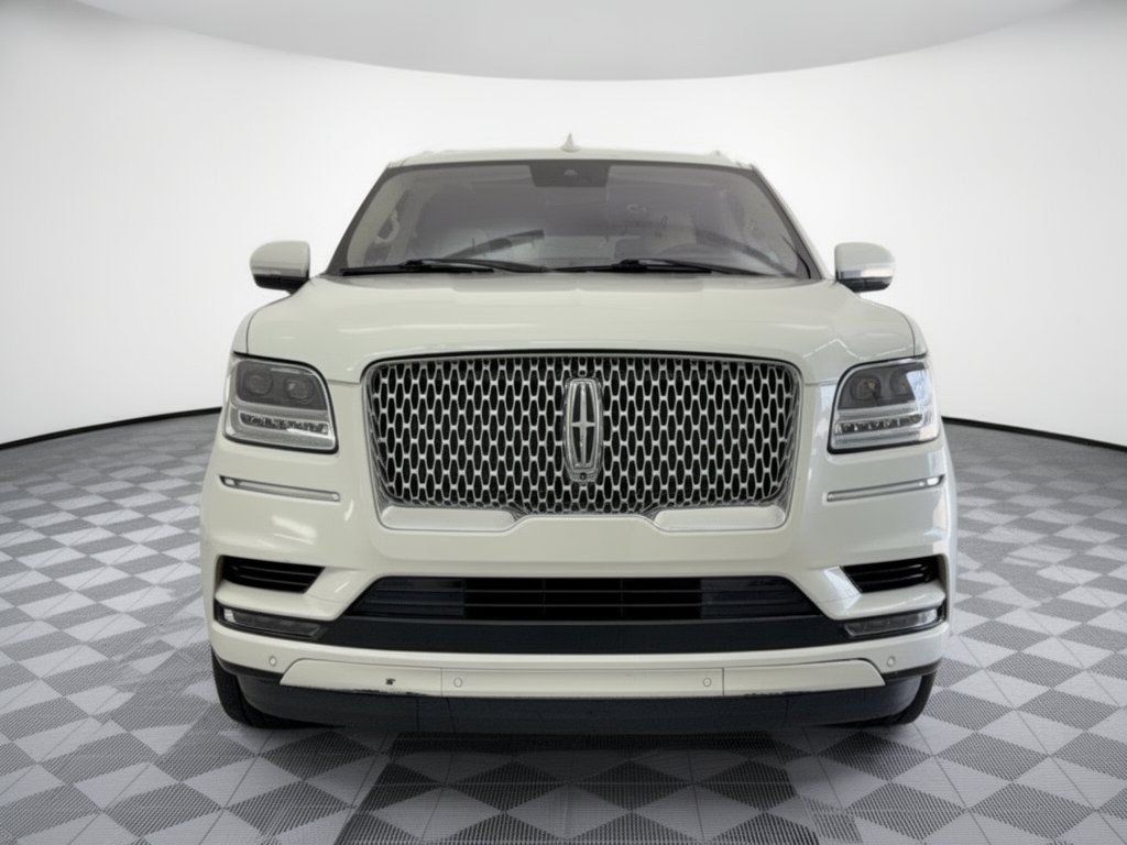 Used 2020 Lincoln Navigator Reserve w/ Equipment Group 208A Reserve AWD/4WD image 6