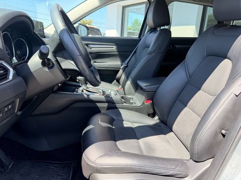 Used 2018 MAZDA CX-5 Touring w/ Preferred Equipment Package AWD/4WD image 4