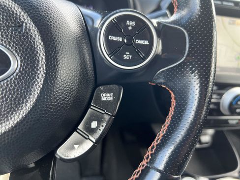 Used 2019 Kia Soul ! w/ Technology Package FWD image 25