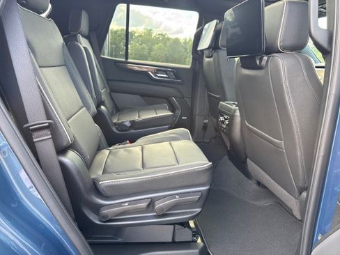 Used 2026 GMC Yukon Elevation w/ Elevation Premium Package RWD image 14