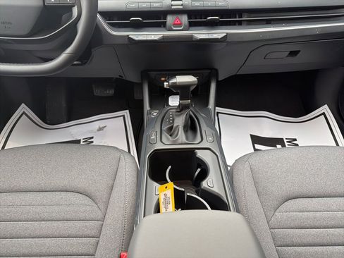 New 2025 Kia K4 EX image 28