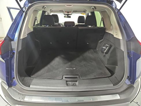 Certified 2023 Nissan Rogue SV image 23