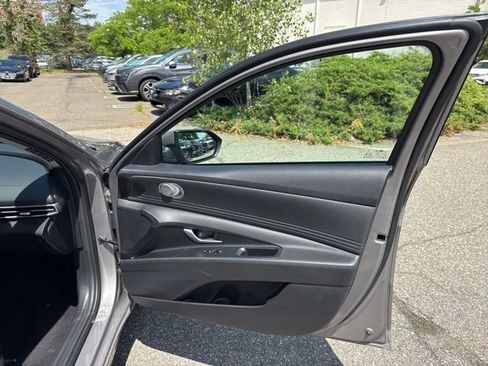 Certified 2023 Hyundai Elantra SEL w/ Convenience Package FWD image 34
