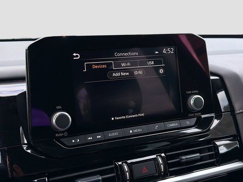 New 2025 Nissan Pathfinder SV w/ Black Appearance Package image 13