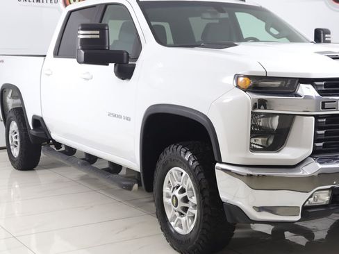 Used 2020 Chevrolet Silverado 2500 LT AWD/4WD image 33