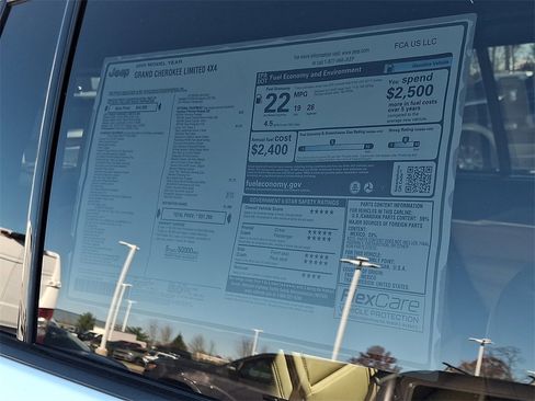 New 2025 Jeep Grand Cherokee Limited w/ Luxury Tech Group II image 16