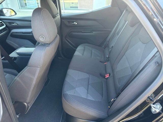 Used 2027 Chevrolet Bolt LT w/ Comfort Package FWD image 26