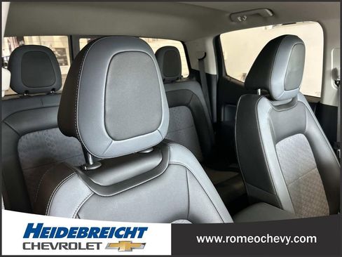 Used 2018 Chevrolet Colorado Z71 AWD/4WD image 33