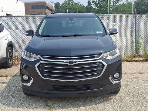 Used 2020 Chevrolet Traverse LT FWD image 3